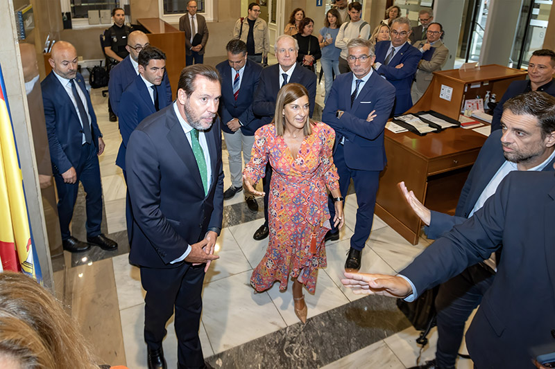 Gobierno de Cantabria y ADIF firman el convenio de la intermodal de La Pasiega con el objetivo de iniciar las obras en 2028 y terminarlas en 2030, a la vez que el centro logístico